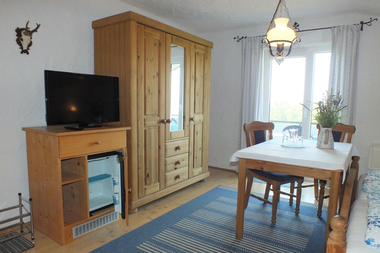 Haus Chiemseeblick Hotel Grande Synthe Bagian luar foto